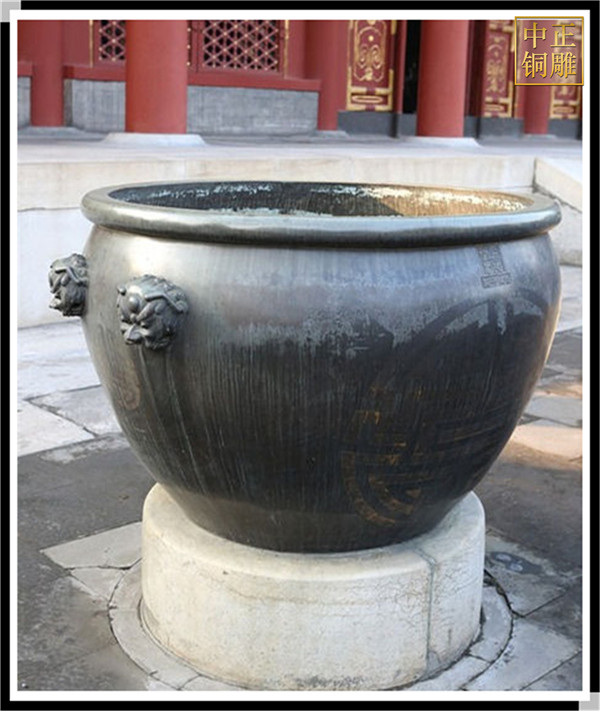 颐和园大铜缸.jpg